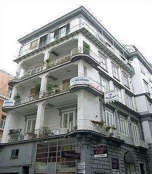 B&B Platamon Naples